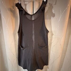 Sleeveless Ribbed Knit Top with Pockets